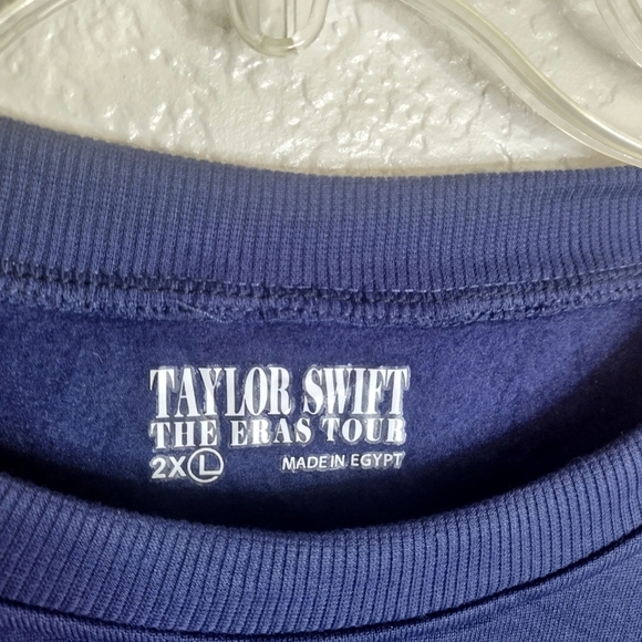 Taylor Swift Eras Tour Navy Blue Crew Neck Sweatshirt Sz 2Xl - Picture 3 of 9
